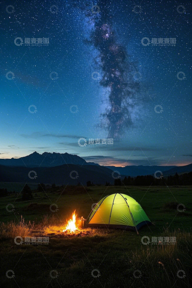 高清大图下载【趣麦麦图】野外露营夜晚星空与帐篷景象