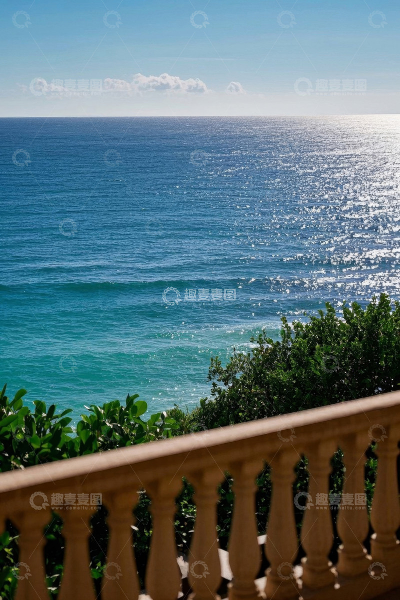 高清大图下载【趣麦麦图】阳台眺望蓝色海洋风景