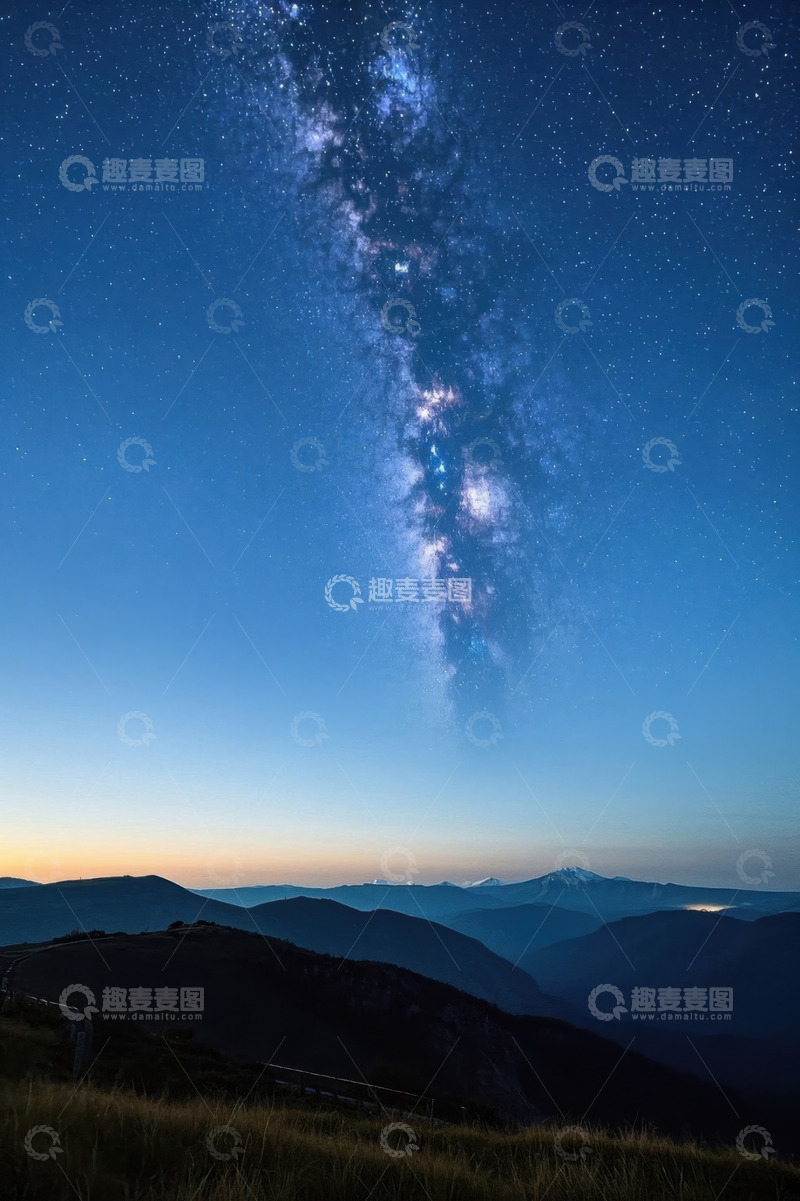 高清大图下载【趣麦麦图】山间夜空银河星空美景