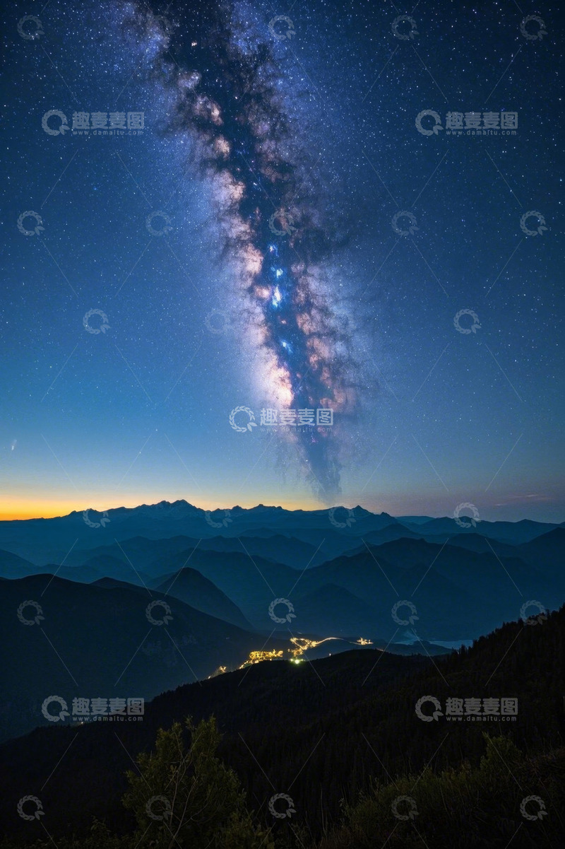 高清大图下载【趣麦麦图】山间夜空银河系景观