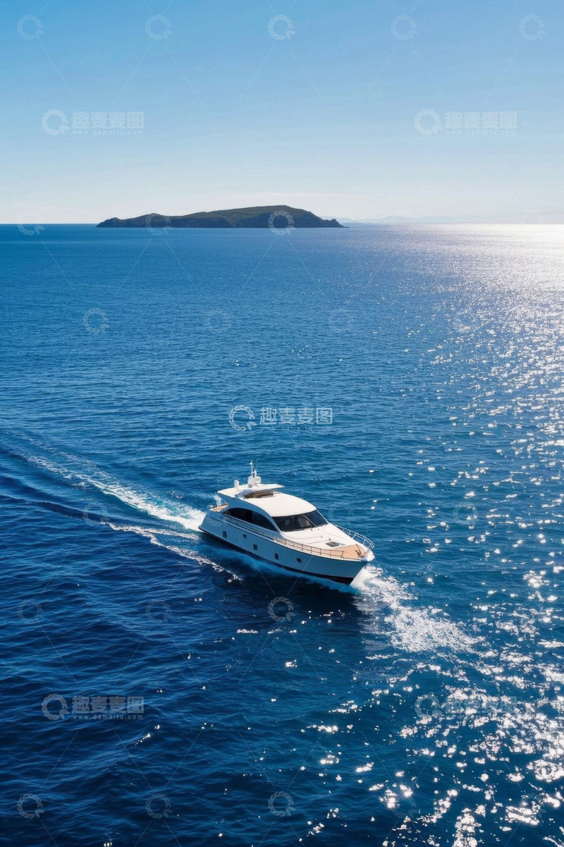 高清大图下载【趣麦麦图】海上航行的豪华游艇
