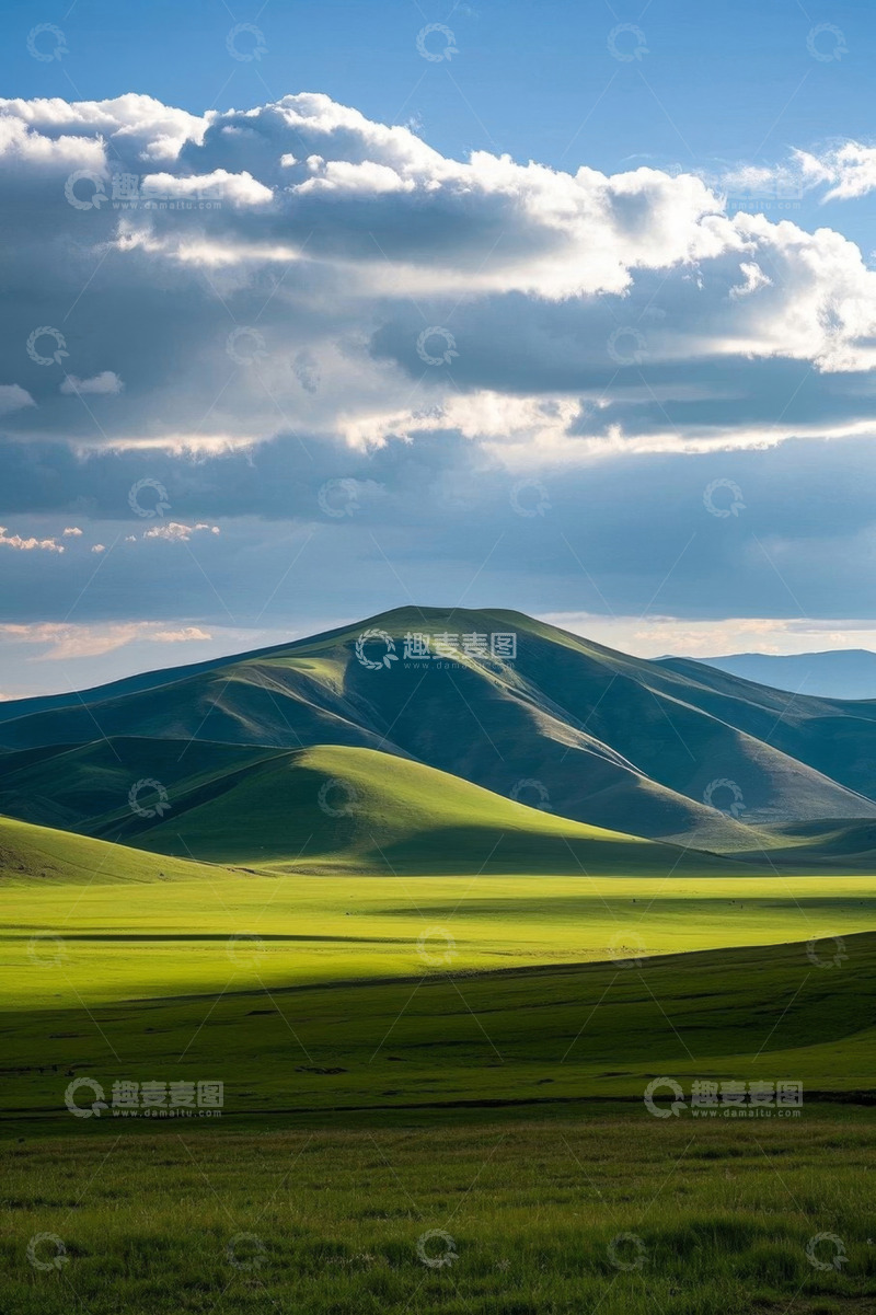 高清大图下载【趣麦麦图】草原山丘蓝天白云自然风光