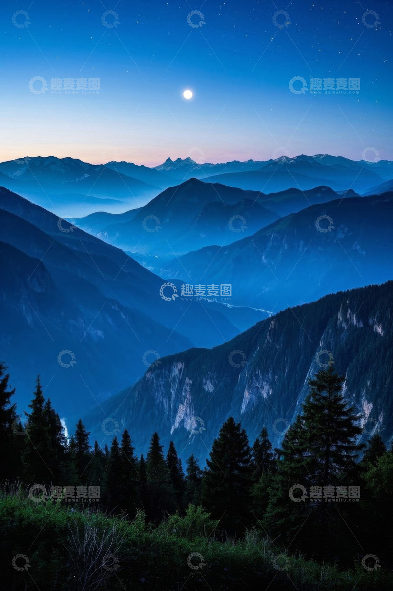 高清大图下载【趣麦麦图】月夜下的山脉与森林景观