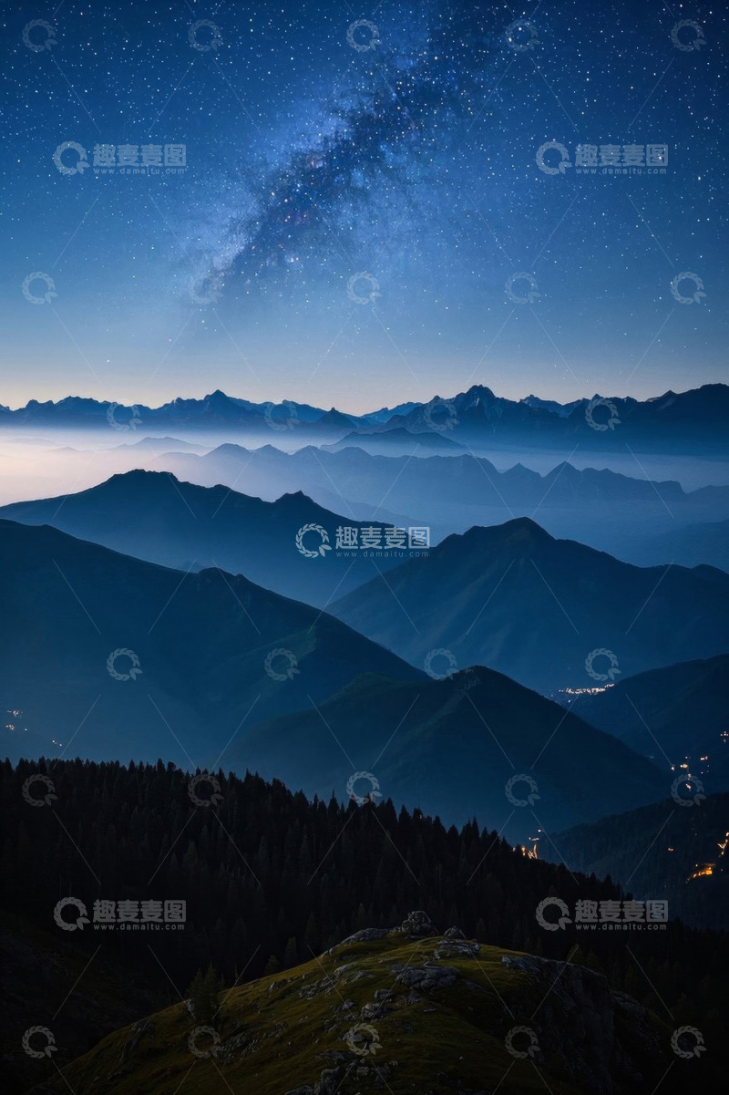 高清大图下载【趣麦麦图】山峦间璀璨星空夜景