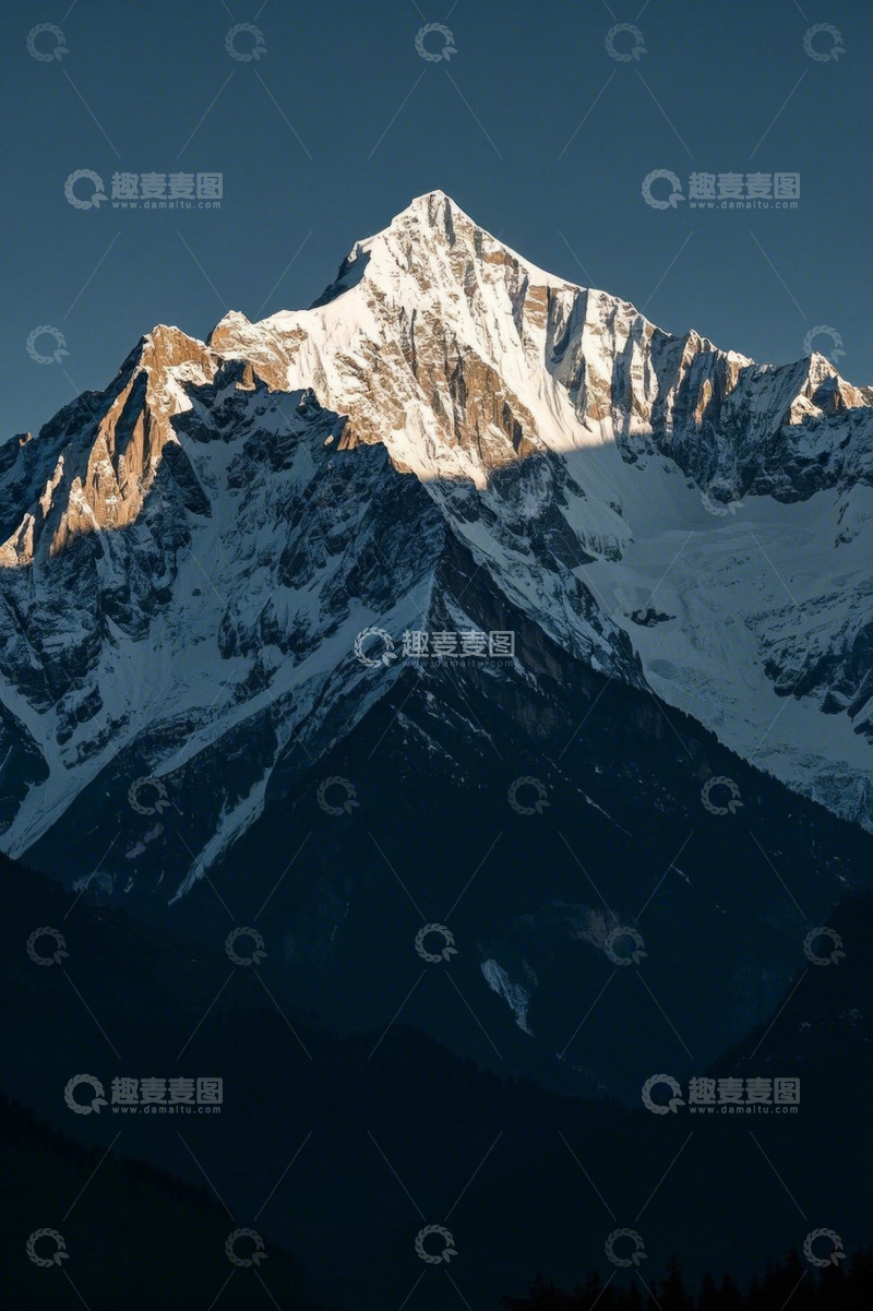 高清大图下载【趣麦麦图】雪山日照金山景观