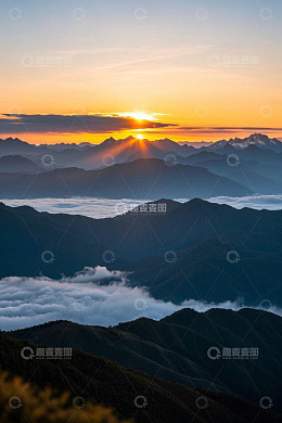 山间日出云海景观