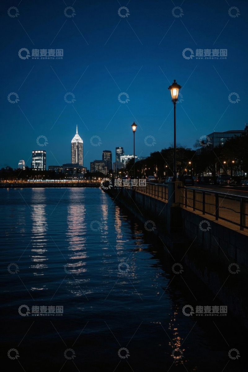 高清大图下载【趣麦麦图】河畔夜景中的城市高楼