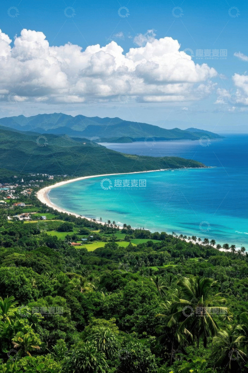 高清大图下载【趣麦麦图】俯瞰热带海滩与青山风光