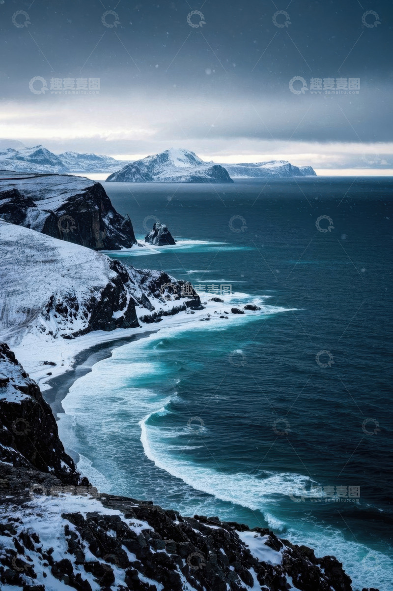 高清大图下载【趣麦麦图】雪覆海岸边的海洋景观