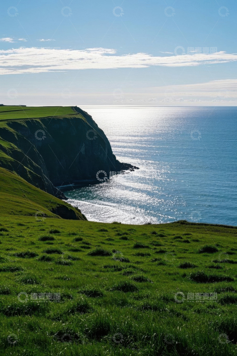 高清大图下载【趣麦麦图】海岸边悬崖与草地风景