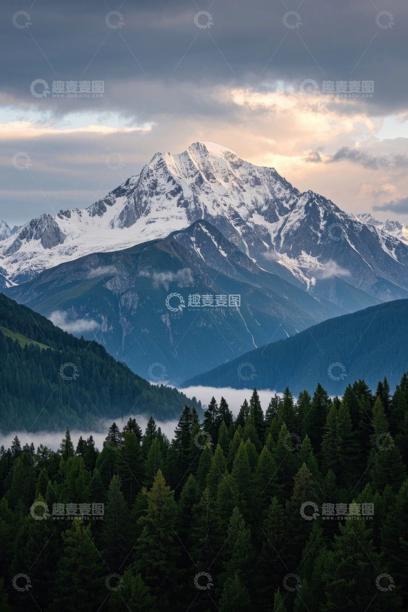 高清大图下载【趣麦麦图】雪山森林自然风光全景