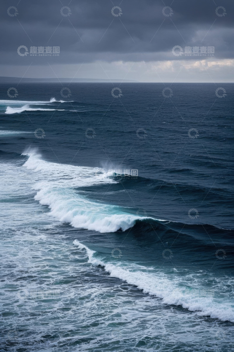 高清大图下载【趣麦麦图】广阔海洋上的翻涌波浪