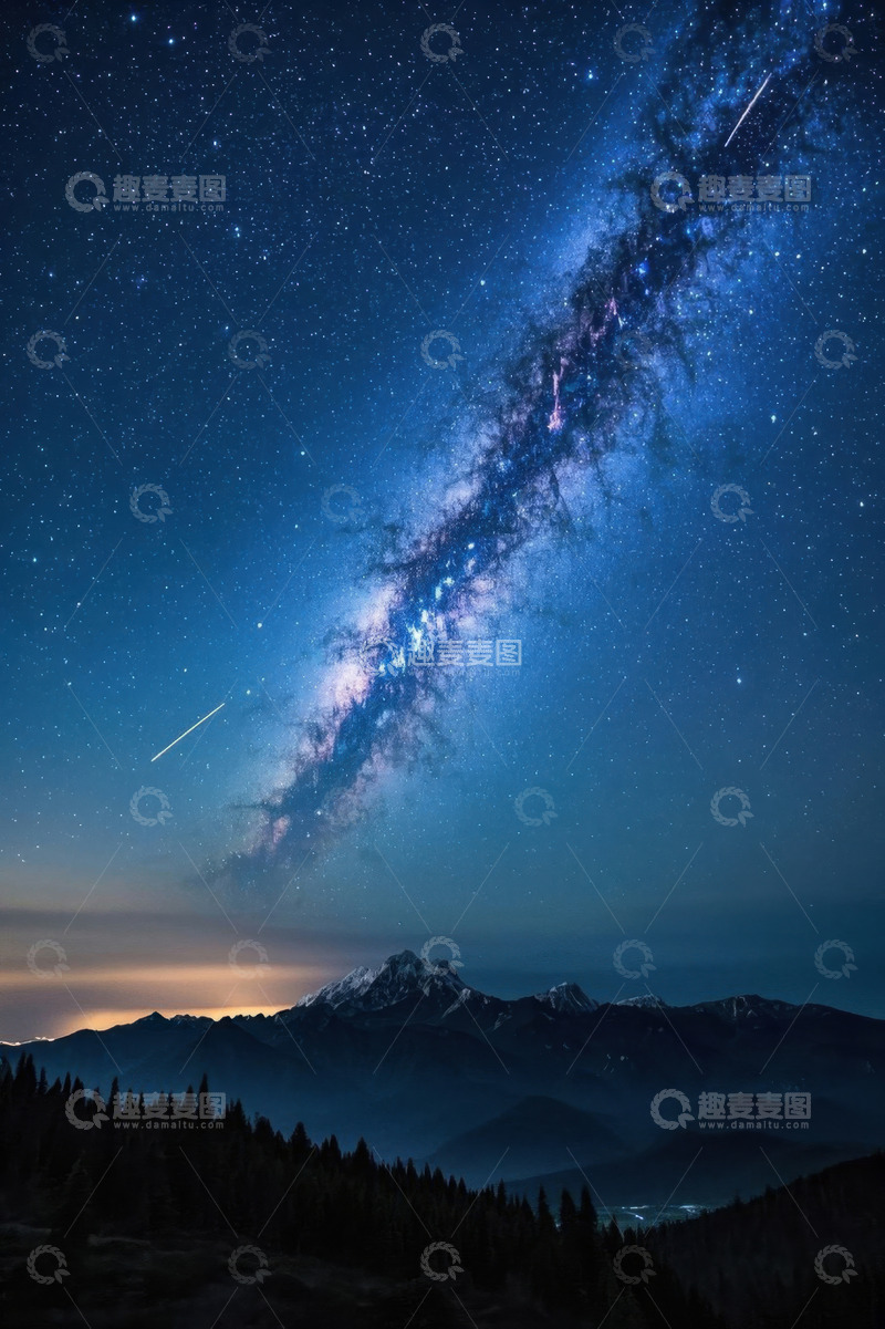 高清大图下载【趣麦麦图】夜空下山脉与银河景观