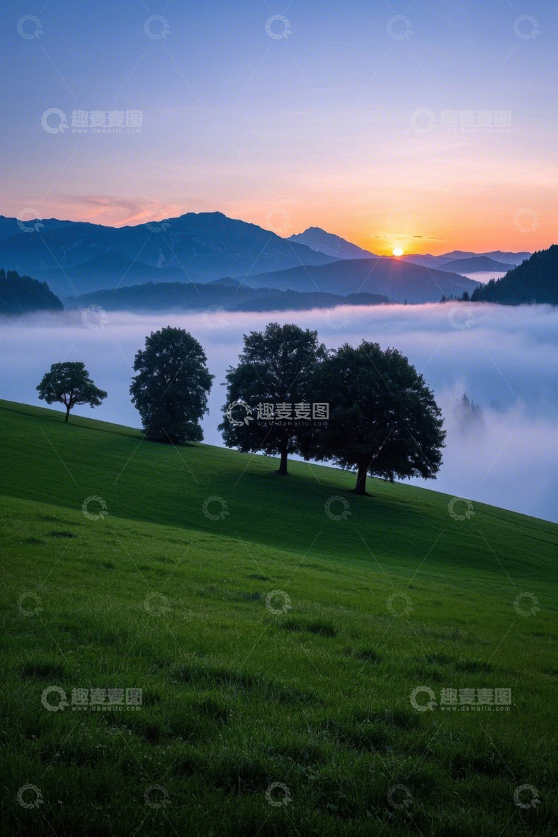 高清大图下载【趣麦麦图】山间草地日出自然风光