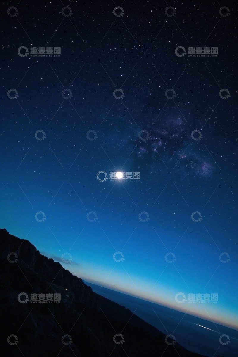 高清大图下载【趣麦麦图】夜空下的月亮与繁星景观