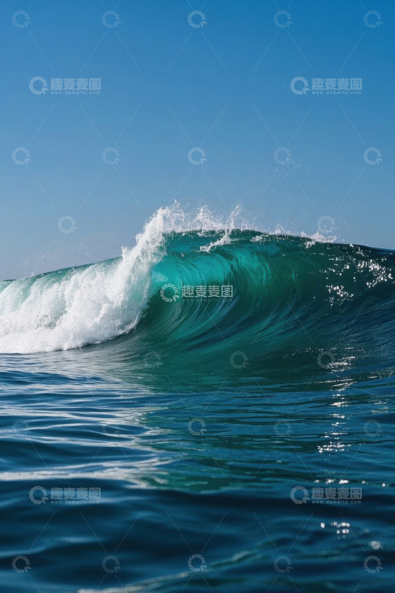 高清大图下载【趣麦麦图】蓝色海洋中的波浪景观