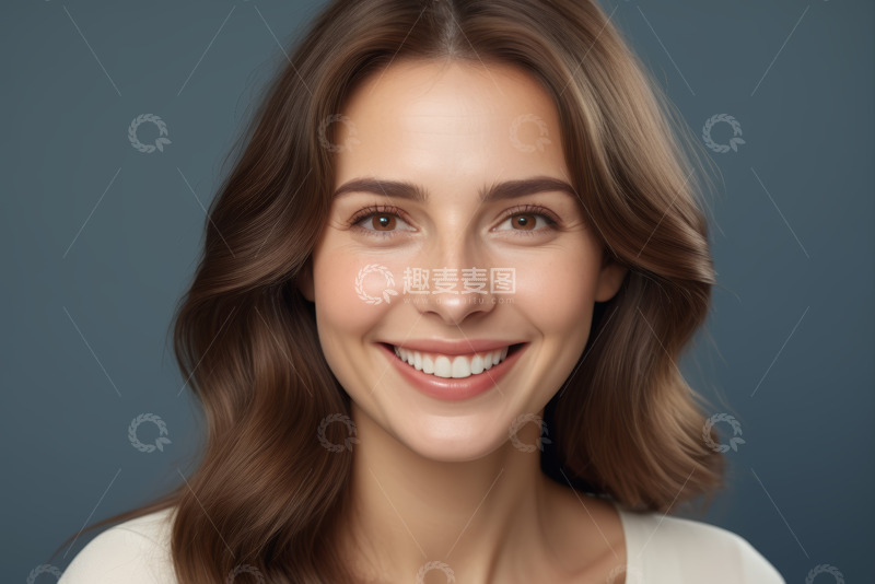 高清大图下载【趣麦麦图】微笑女性肖像素材