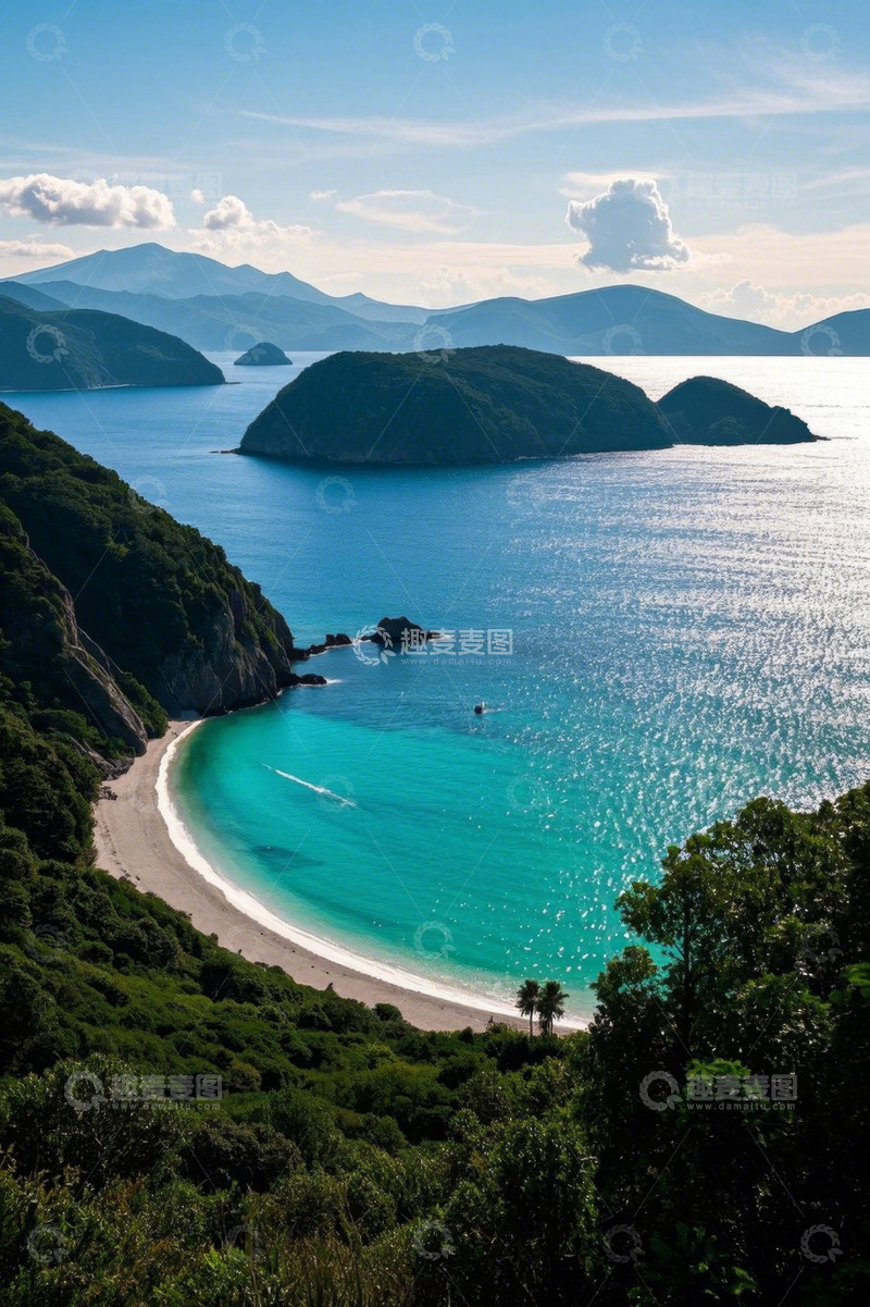 高清大图下载【趣麦麦图】海岸边的山景与蓝色海洋风光