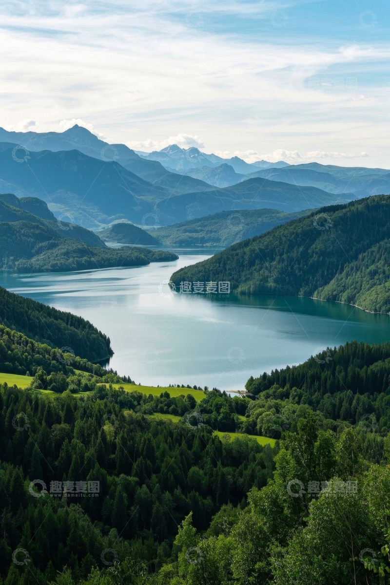 高清大图下载【趣麦麦图】山间湖泊森林自然风光