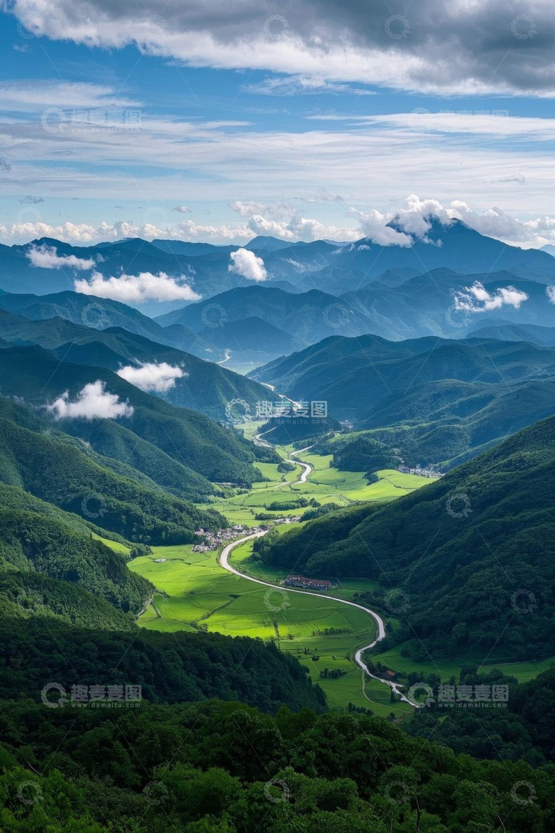 高清大图下载【趣麦麦图】山间公路与田园风光全景