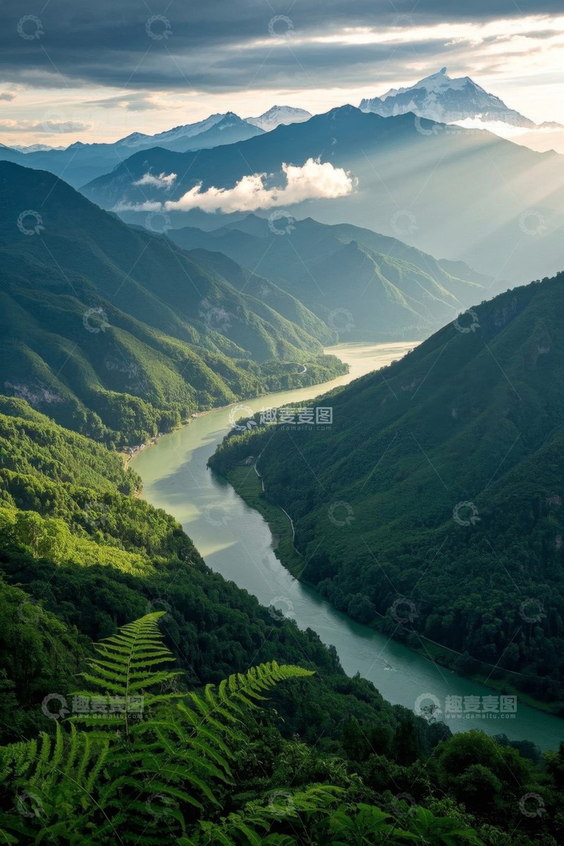 高清大图下载【趣麦麦图】山谷河流与远处雪山景观