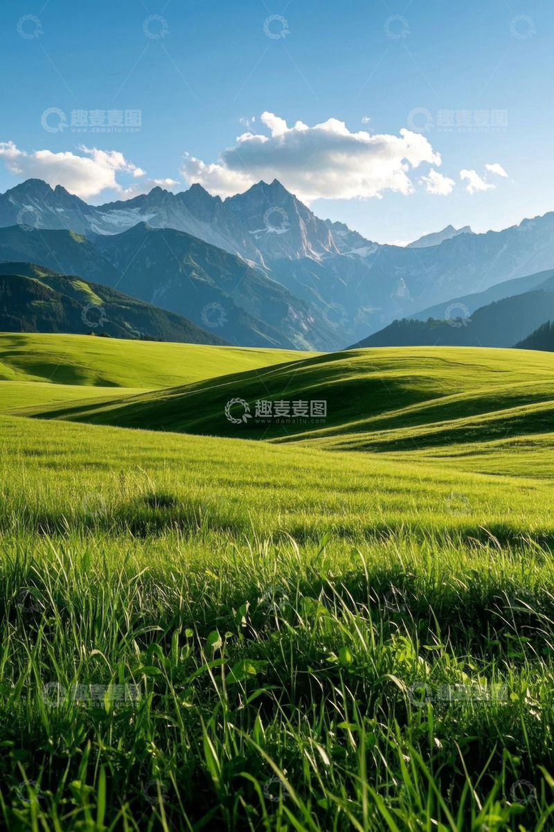 高清大图下载【趣麦麦图】草原远景与远处山峦景观