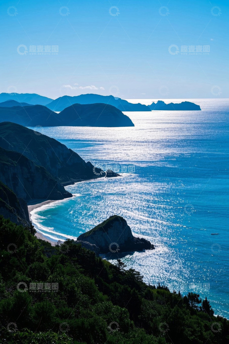 高清大图下载【趣麦麦图】海岸边山峦与海洋风景