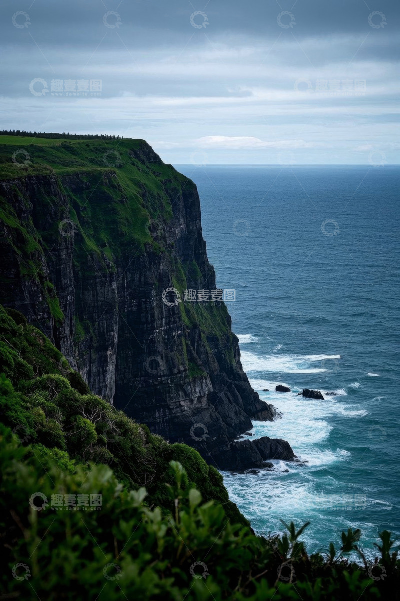 高清大图下载【趣麦麦图】爱尔兰悬崖边的大西洋风光