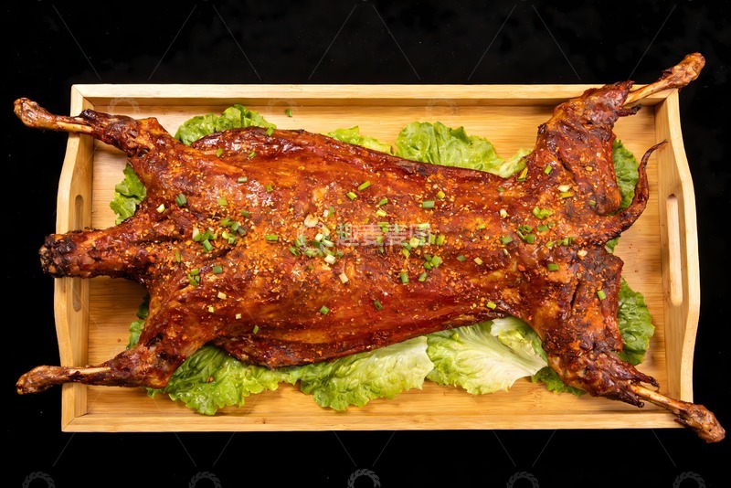 高清大图下载【趣麦麦图】美味的烤全兔