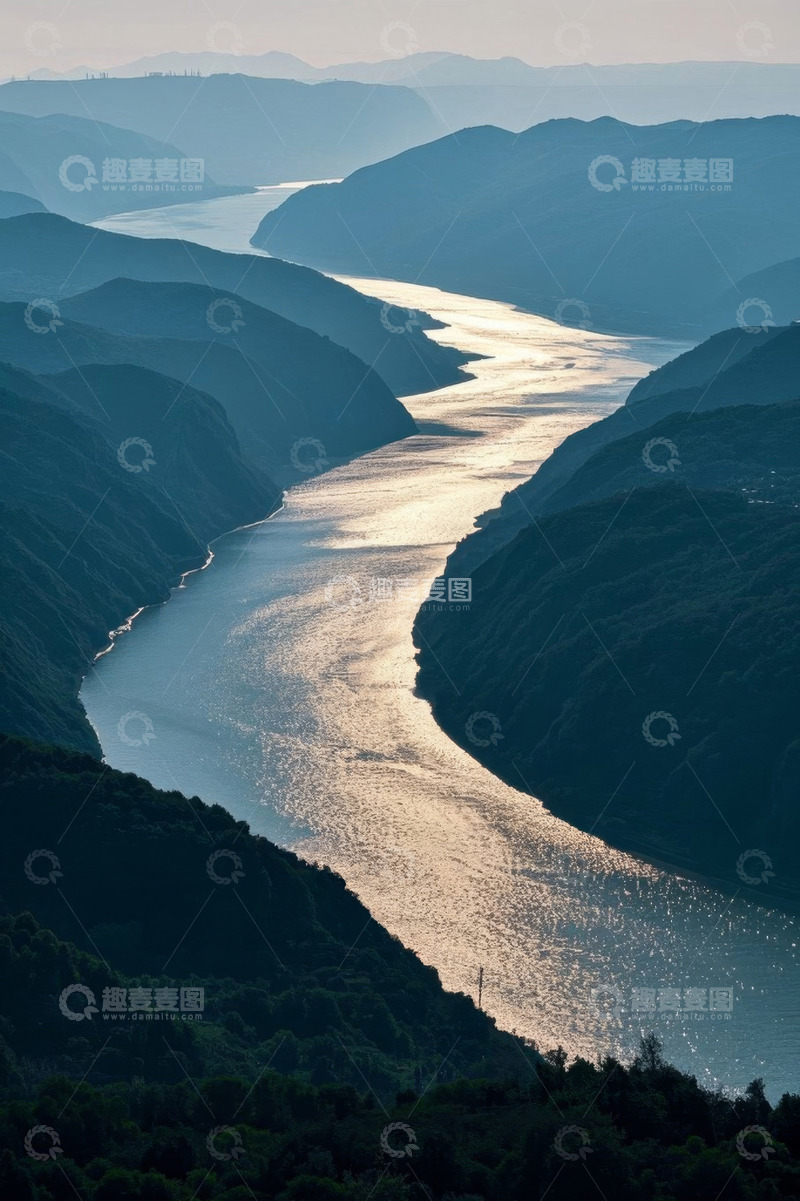 高清大图下载【趣麦麦图】蜿蜒河流与群山自然风光