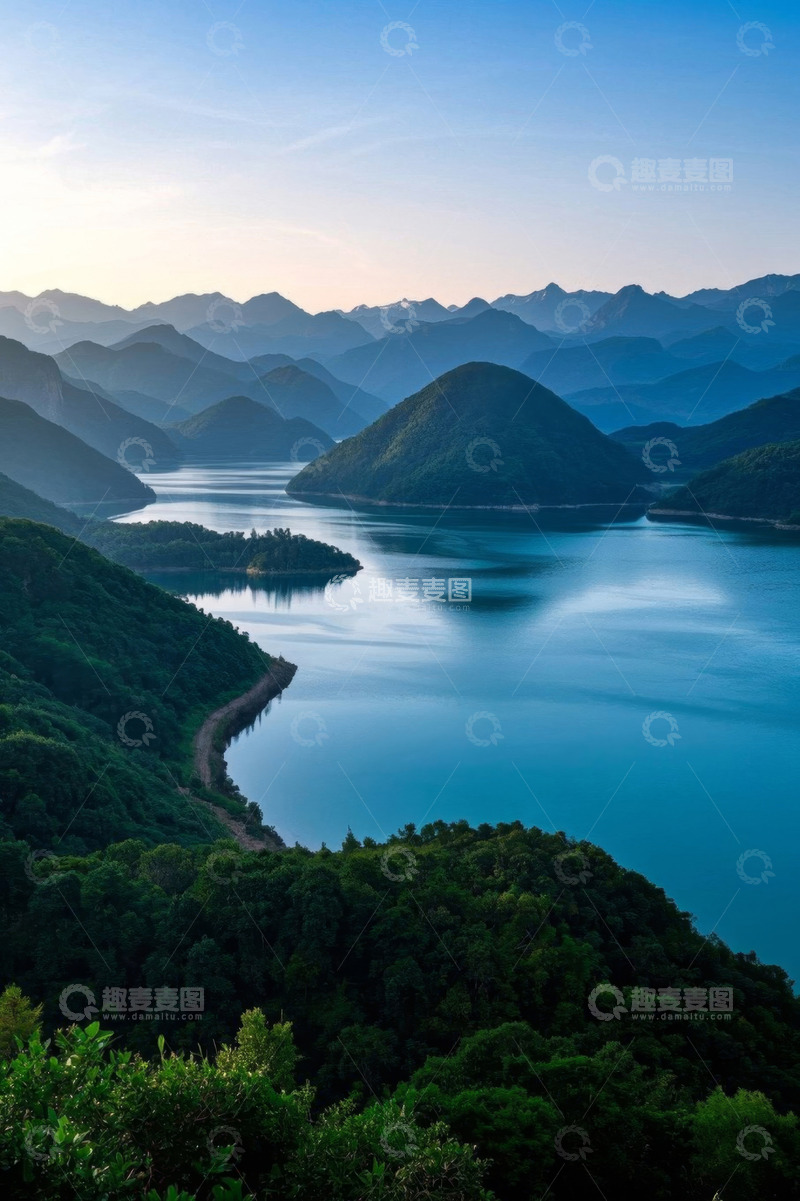 高清大图下载【趣麦麦图】山水相依的自然风光