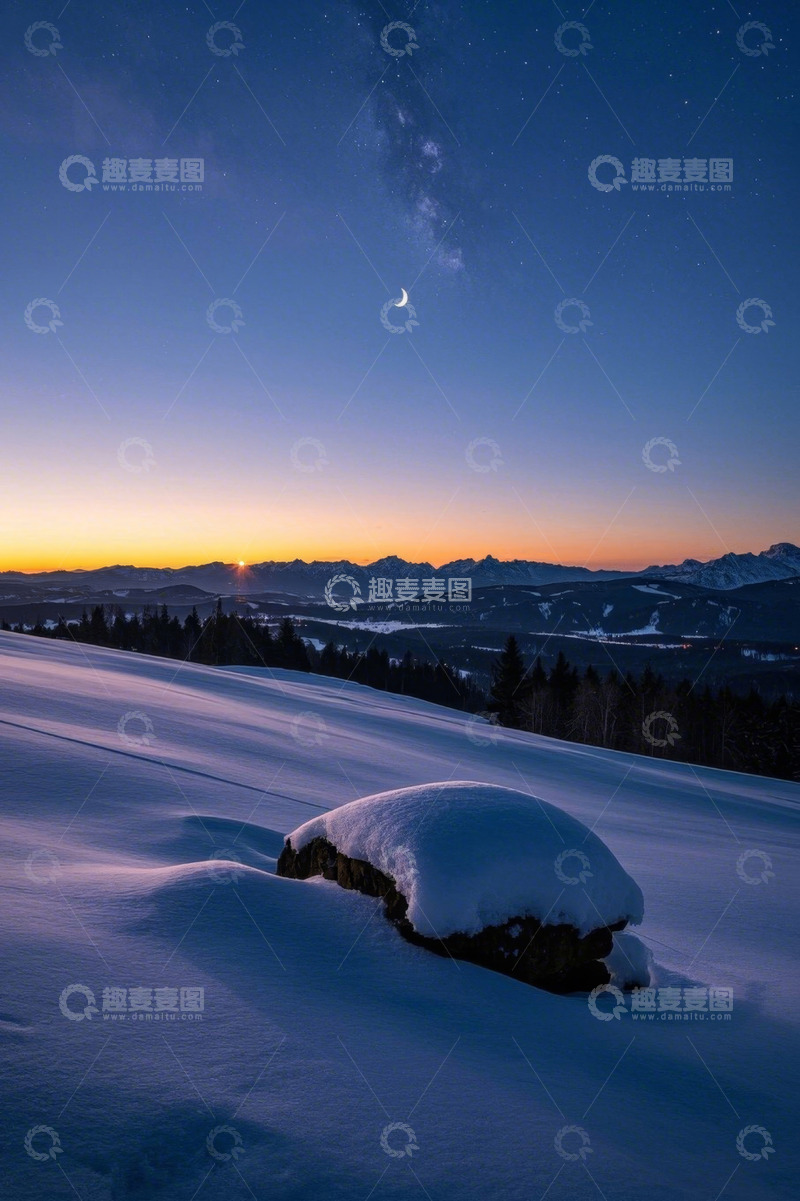 高清大图下载【趣麦麦图】雪后山间星空与日出景观