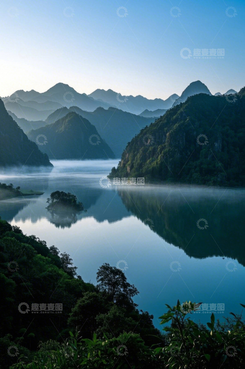 高清大图下载【趣麦麦图】山水相依的自然风光