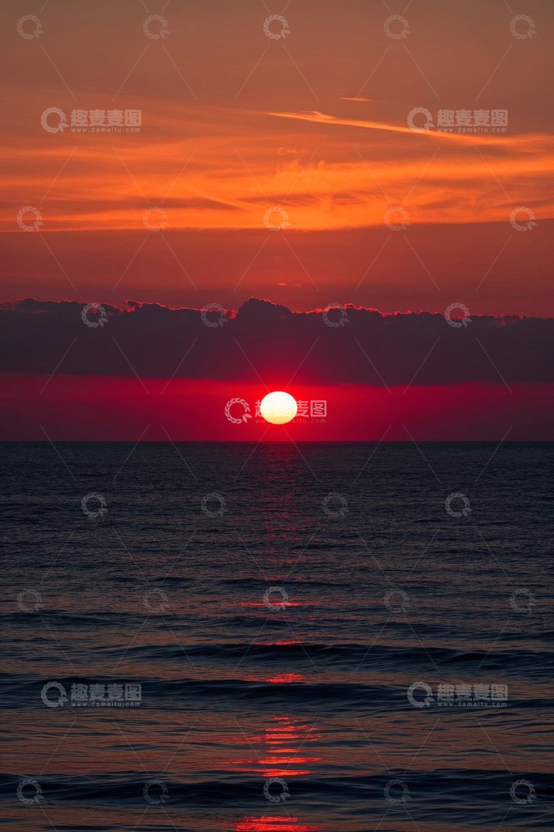 高清大图下载【趣麦麦图】海上日落美景