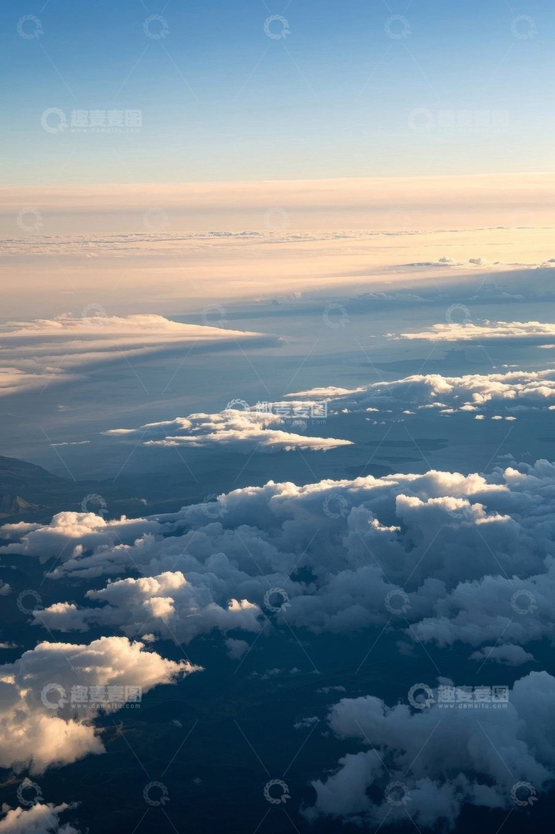 高清大图下载【趣麦麦图】高空飞行俯瞰云海景象