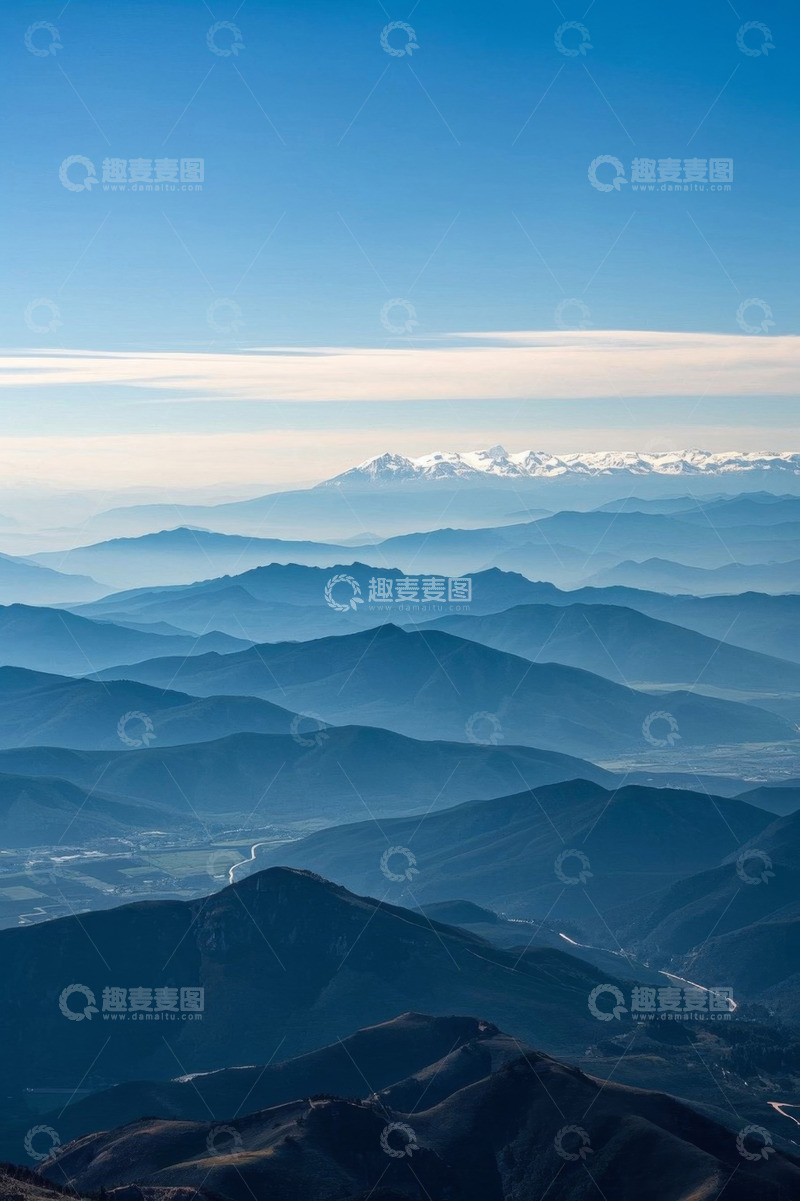 高清大图下载【趣麦麦图】连绵山脉与远方雪山景观