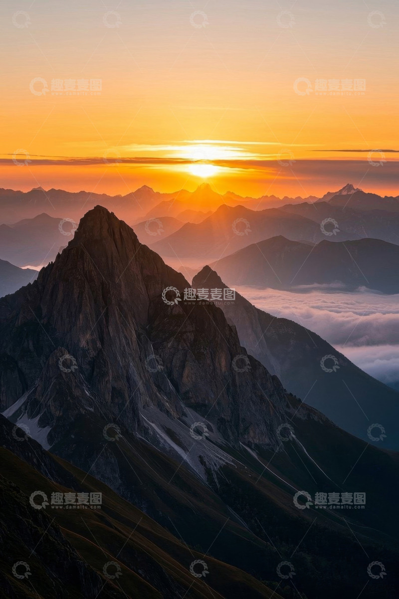 高清大图下载【趣麦麦图】山间日出壮丽风景