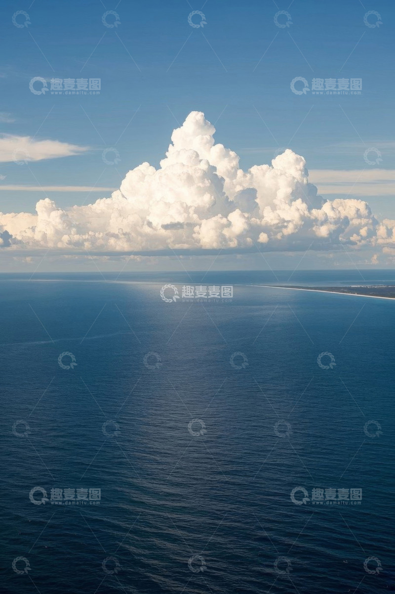 高清大图下载【趣麦麦图】海洋上空的云朵景象