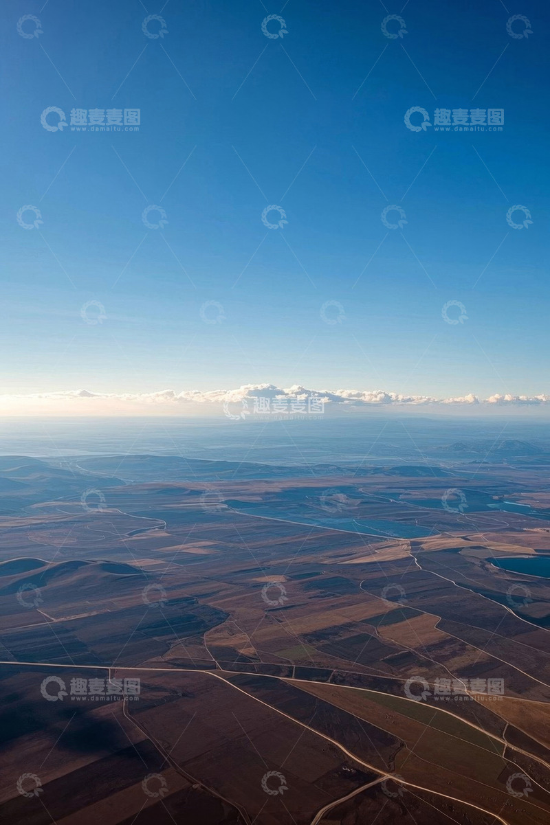 高清大图下载【趣麦麦图】高空俯瞰大地与蓝天白云