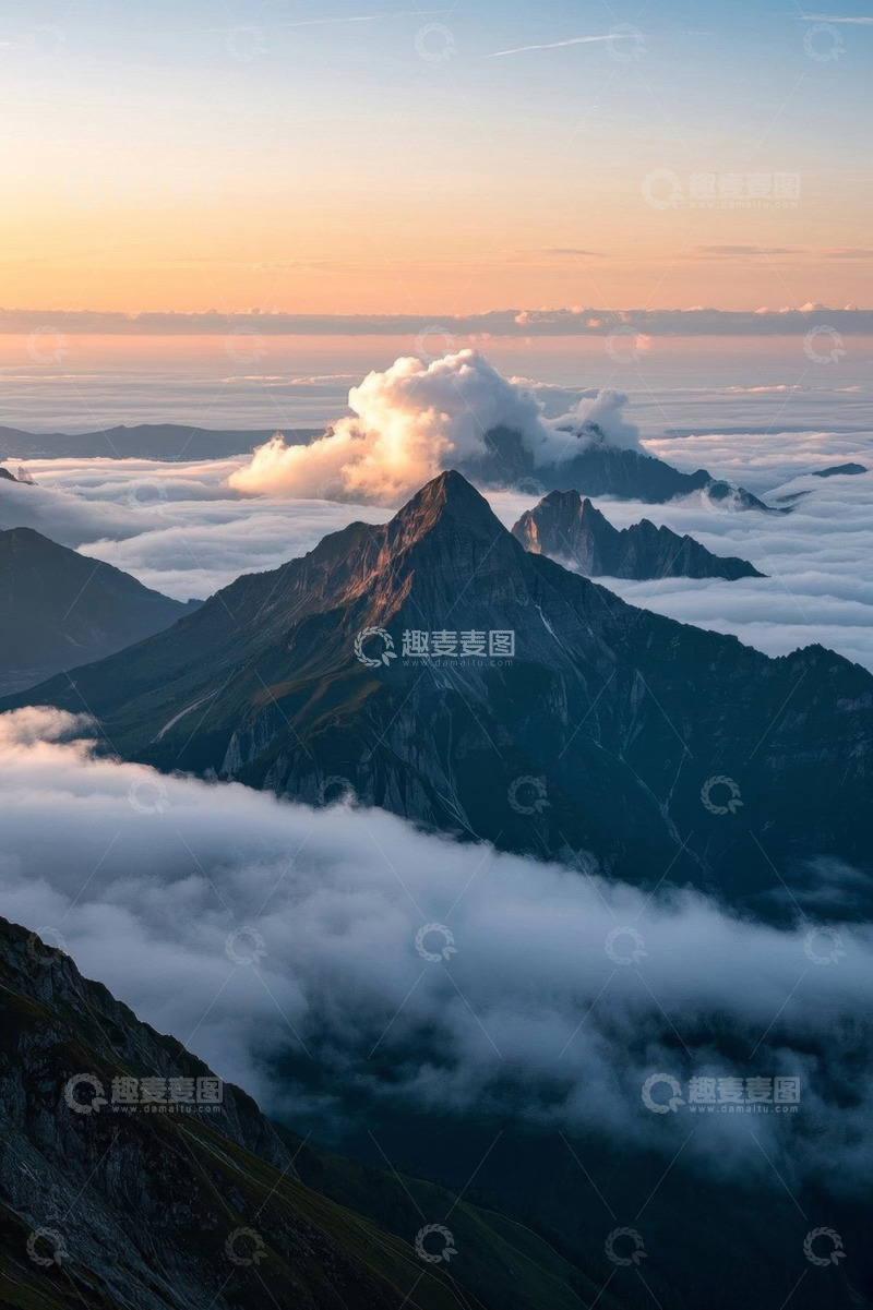 高清大图下载【趣麦麦图】高山云海日出景观