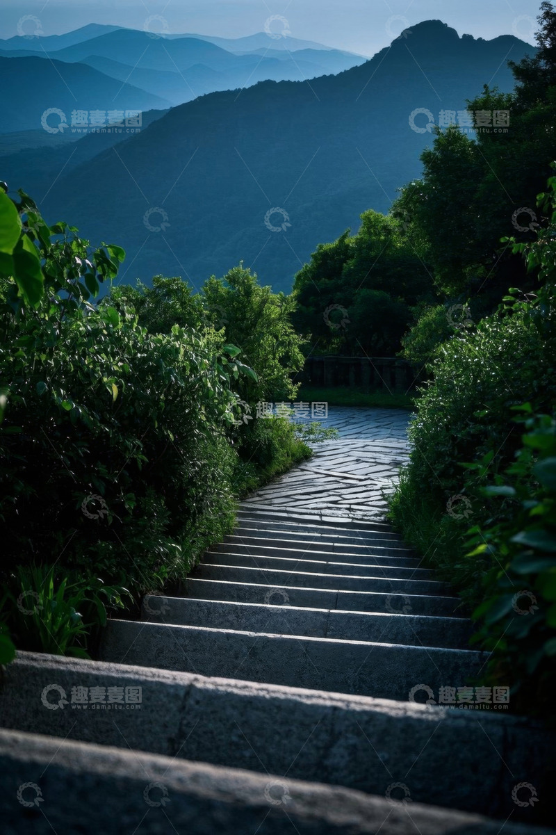 高清大图下载【趣麦麦图】山间石阶与远处山峦风景