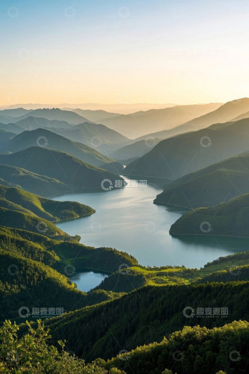 高清大图下载【趣麦麦图】山水相依的自然风光