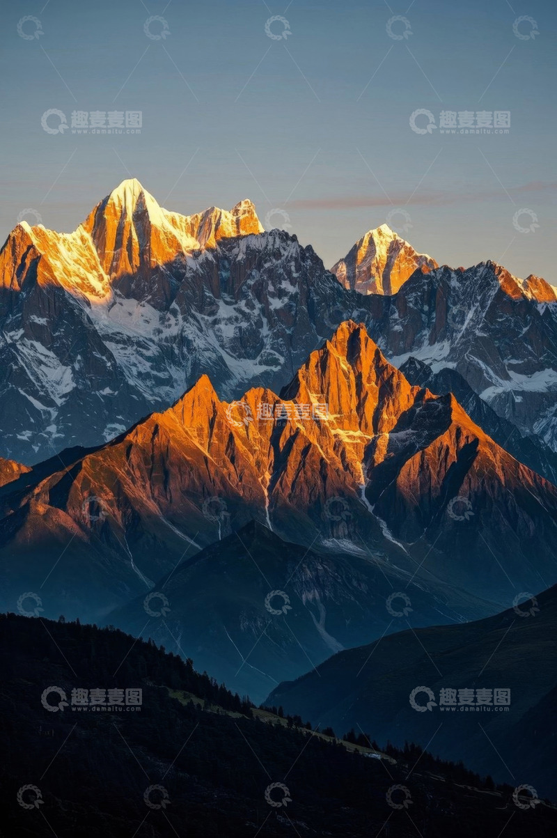 高清大图下载【趣麦麦图】雪山日出壮丽风光