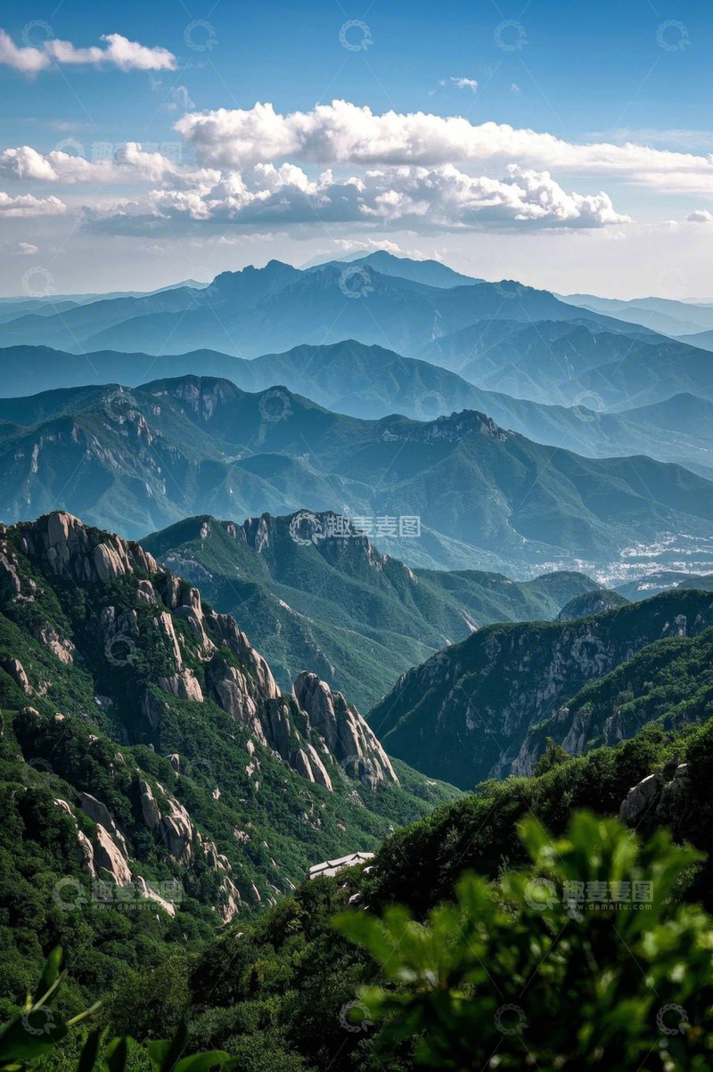高清大图下载【趣麦麦图】户外连绵山脉与蓝天白云景观