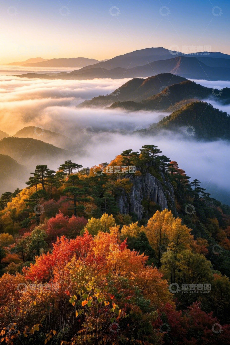 高清大图下载【趣麦麦图】秋日山间云海自然风光