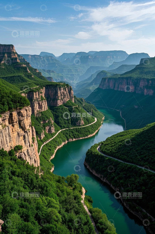 太行山自然风光河流公路景观