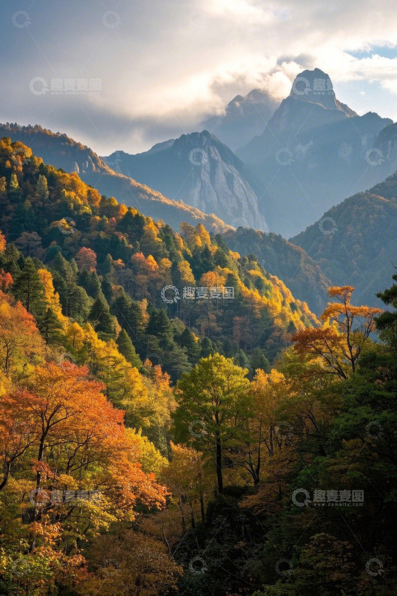 高清大图下载【趣麦麦图】秋日山林山脉自然风光