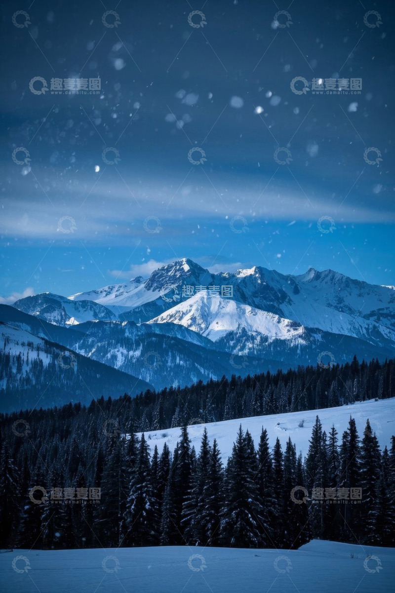 高清大图下载【趣麦麦图】雪中山景与森林全景