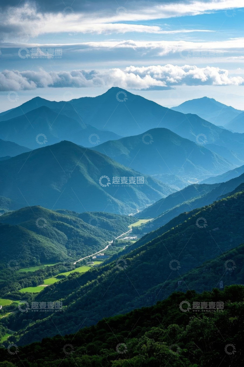 高清大图下载【趣麦麦图】连绵山脉与山谷风光