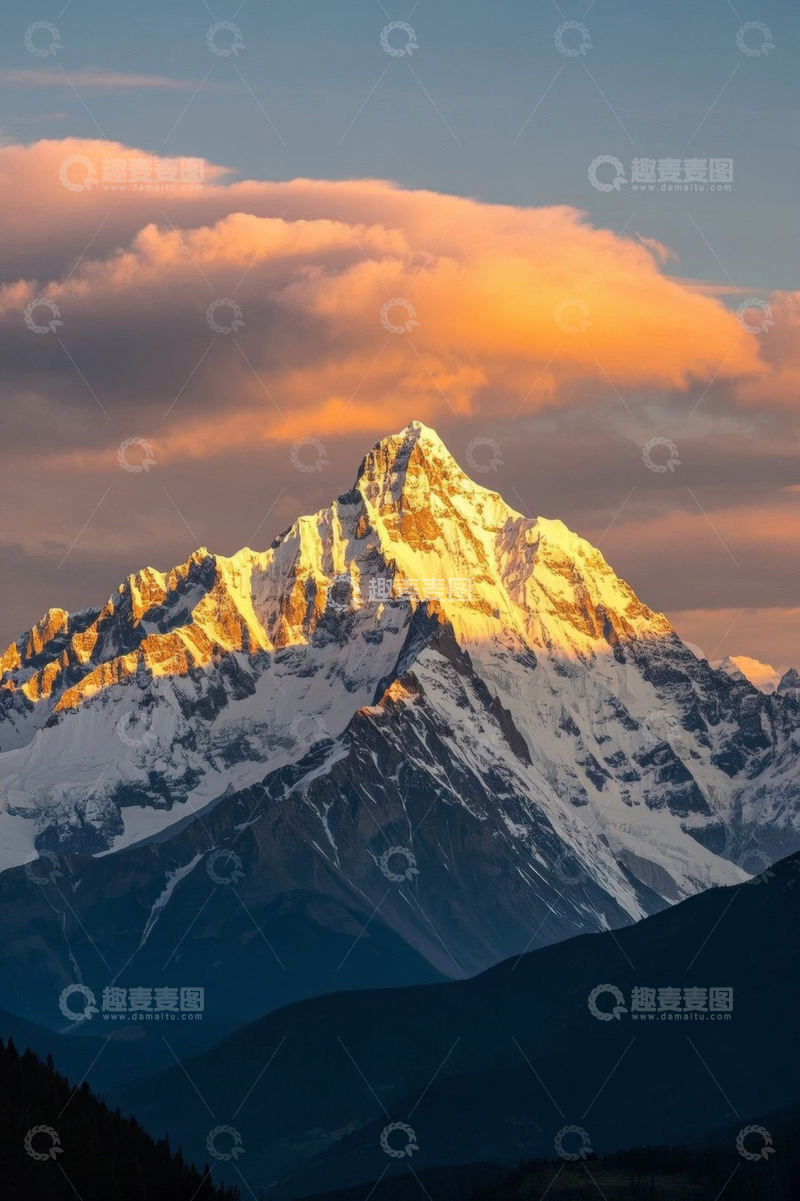 高清大图下载【趣麦麦图】雪山与天空的壮美景色